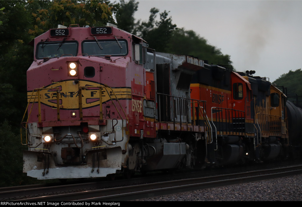 BNSF 552